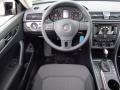 Black - Passat 2.5L S Photo No. 13