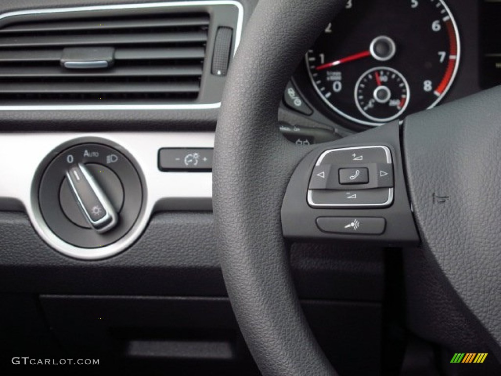 2014 Volkswagen Passat 2.5L S Controls Photo #86858673