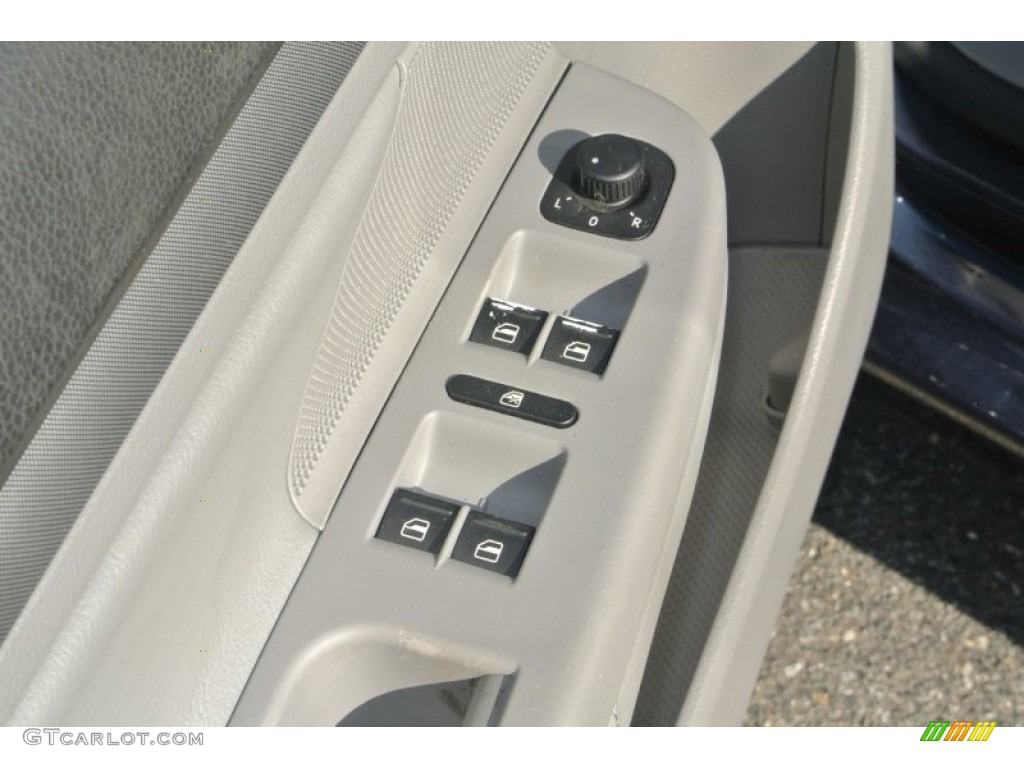 2006 Jetta TDI Sedan - Shadow Blue Metallic / Grey photo #11
