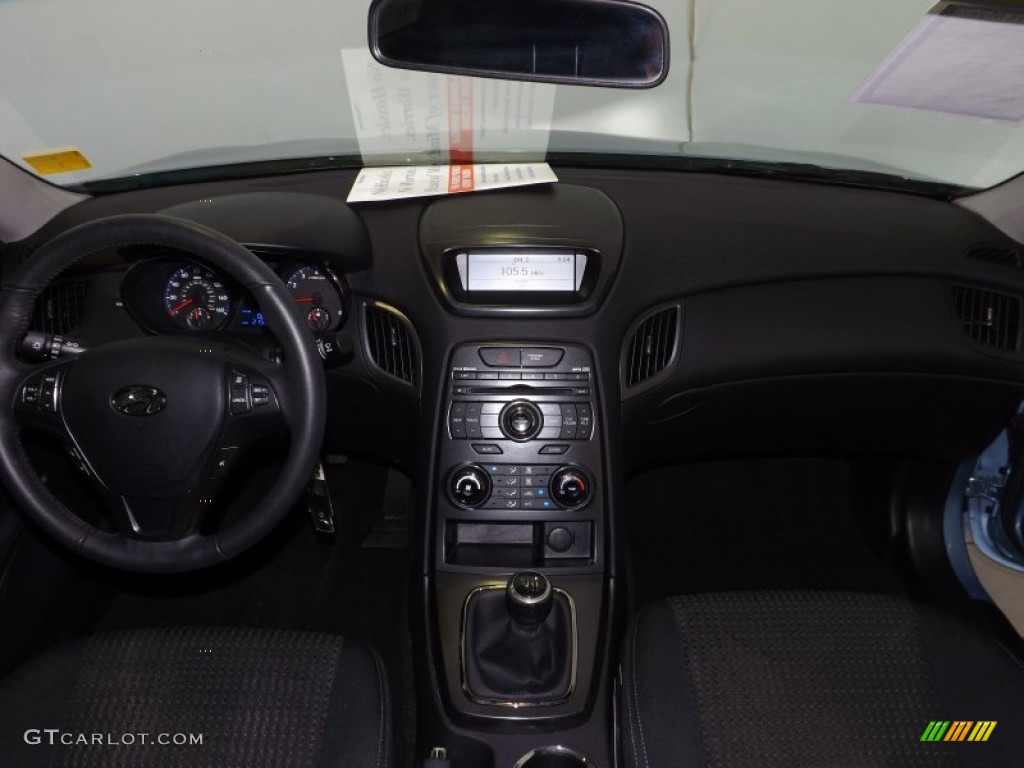 2011 Genesis Coupe 2.0T - Acqua Minerale Blue / Black Cloth photo #31