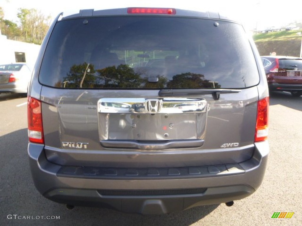 2014 Pilot LX 4WD - Modern Steel Metallic / Gray photo #4