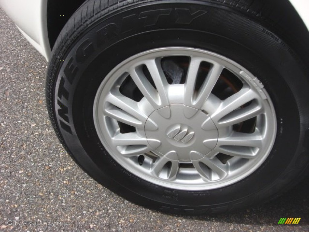 2005 LeSabre Custom - White Opal / Gray photo #24
