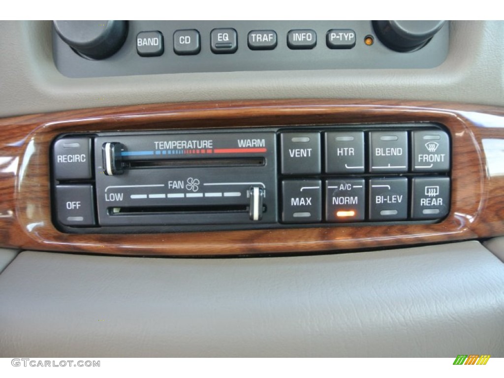 2003 LeSabre Custom - White / Taupe photo #10