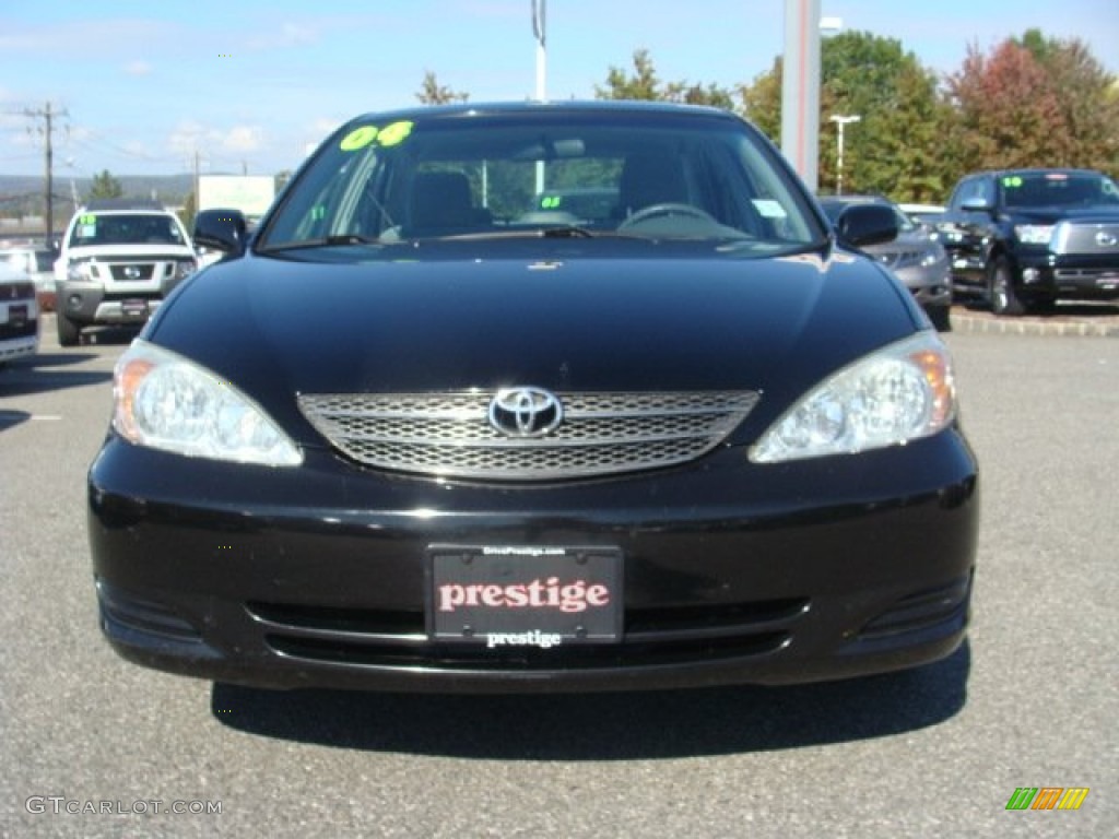 2004 Camry LE - Black / Stone photo #2