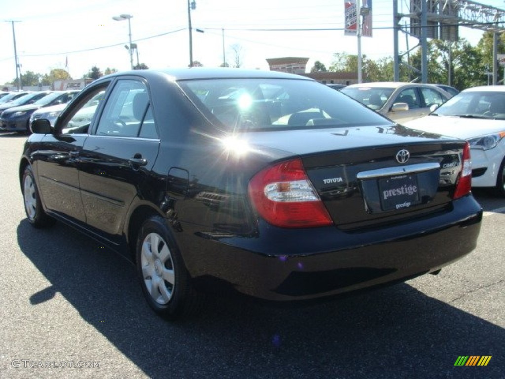 2004 Camry LE - Black / Stone photo #4