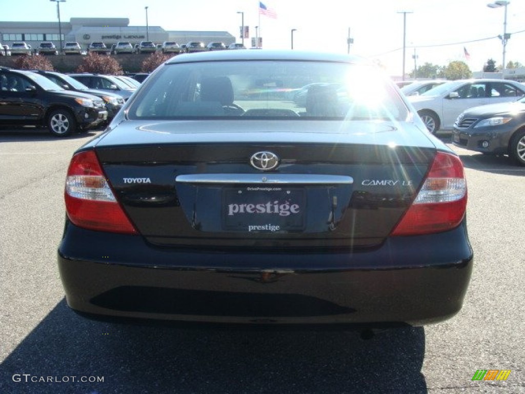 2004 Camry LE - Black / Stone photo #5