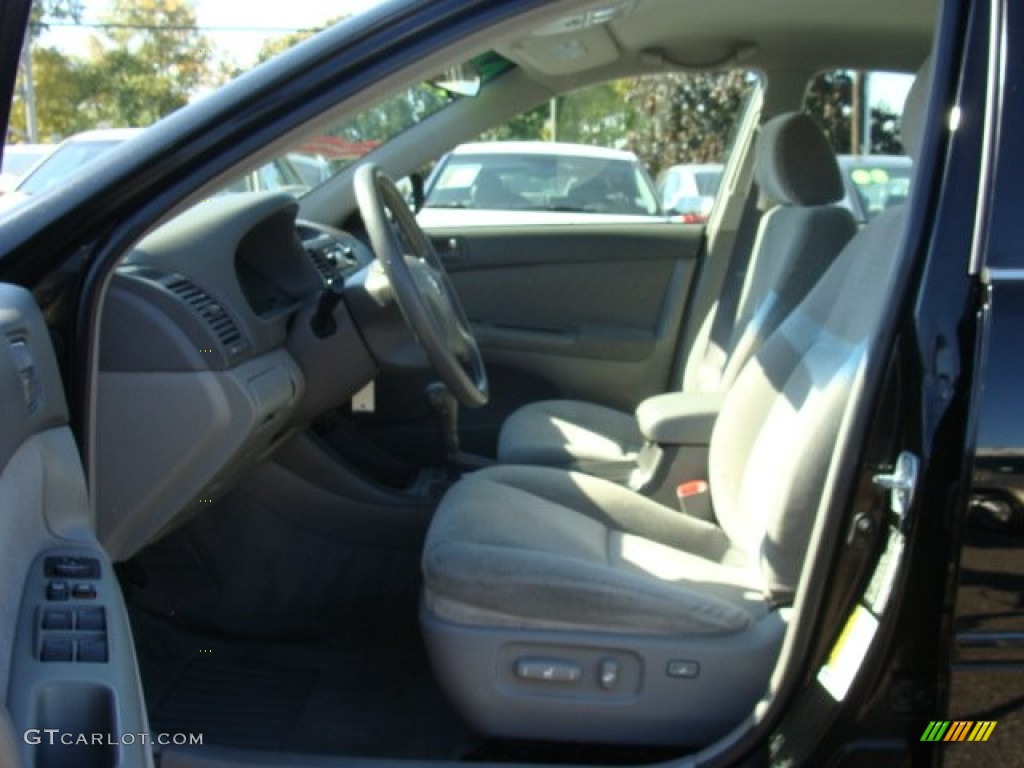 2004 Camry LE - Black / Stone photo #7