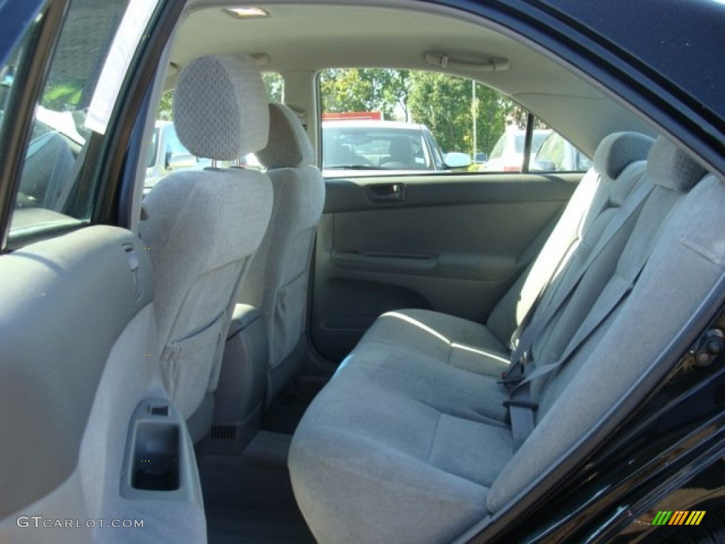 2004 Camry LE - Black / Stone photo #13