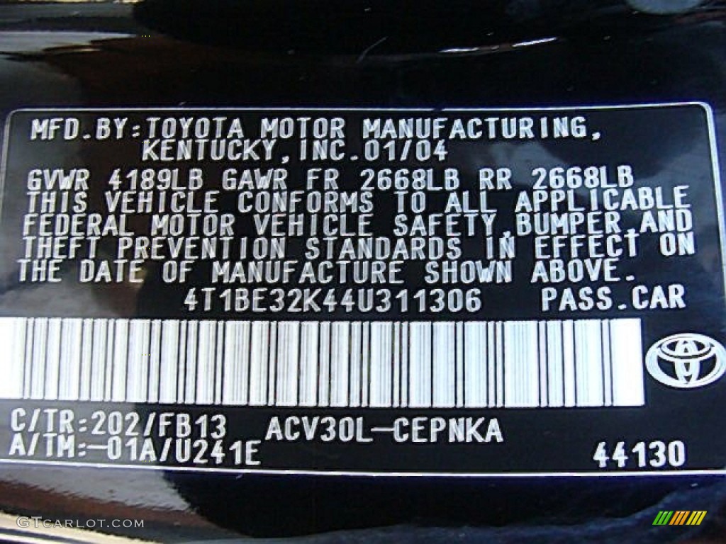 2004 Camry LE - Black / Stone photo #15