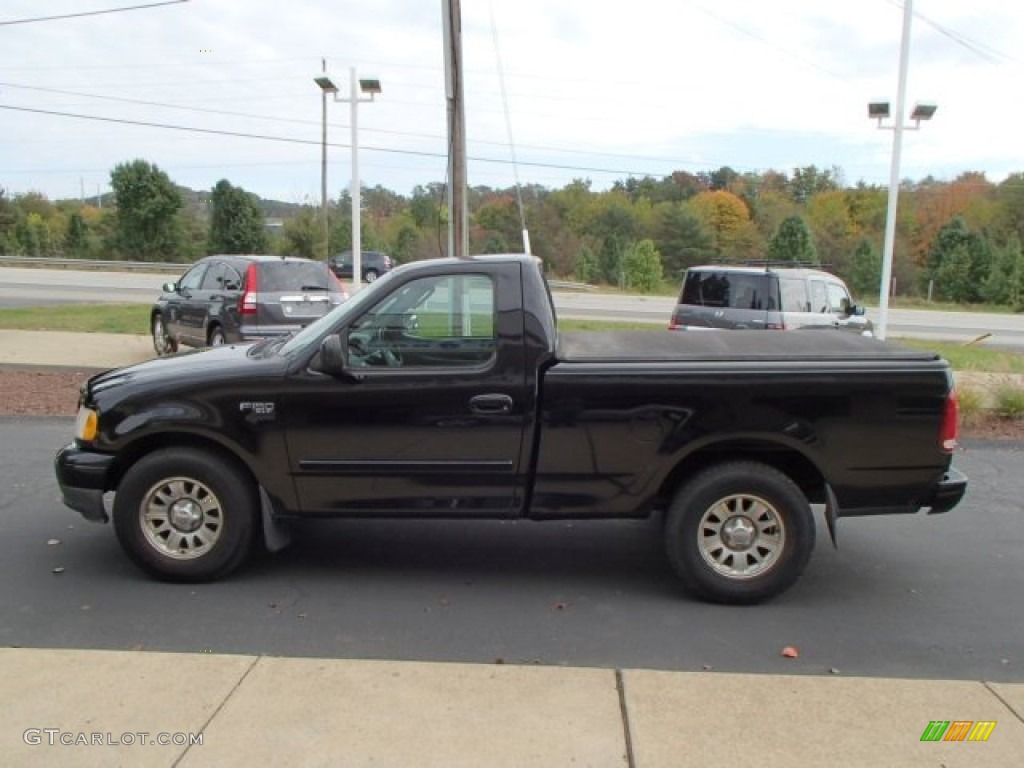 2002 F150 XL Regular Cab - Black / Dark Graphite photo #5