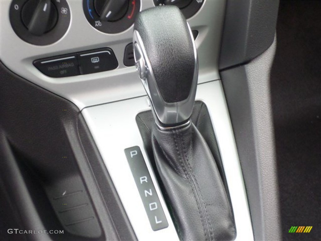 2014 Focus SE Hatchback - Ingot Silver / Charcoal Black photo #21