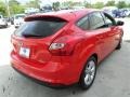 Race Red - Focus SE Hatchback Photo No. 5
