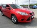 Race Red - Focus SE Hatchback Photo No. 7