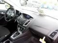 Race Red - Focus SE Hatchback Photo No. 11