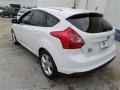 2014 Oxford White Ford Focus SE Hatchback  photo #3