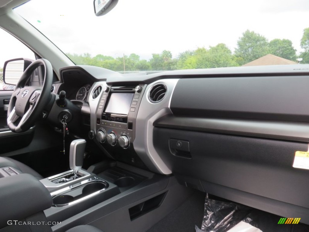 2014 Tundra SR5 Crewmax 4x4 - Black / Black photo #22