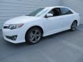 Super White - Camry SE Photo No. 7