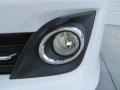 Super White - Camry SE Photo No. 10