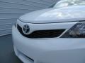 Super White - Camry SE Photo No. 11