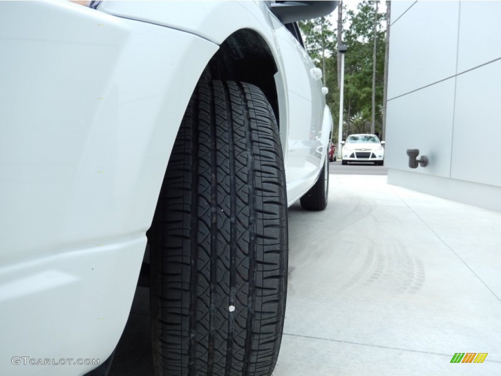 2012 Caliber SXT - Bright White / Dark Slate Gray/Medium Graystone photo #10