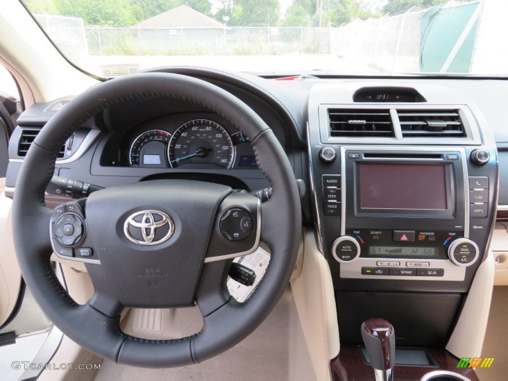 2014 Camry XLE - Champagne Mica / Ivory photo #28