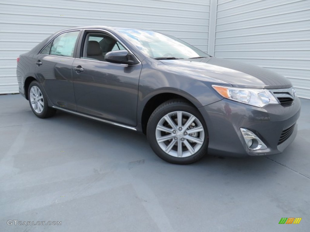 2014 Camry XLE - Magnetic Gray Metallic / Ash photo #1