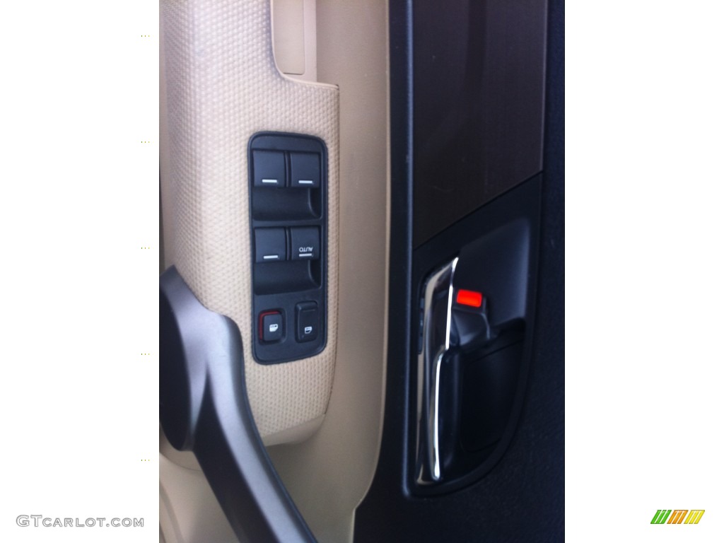 2009 CR-V EX - Crystal Black Pearl / Ivory photo #16