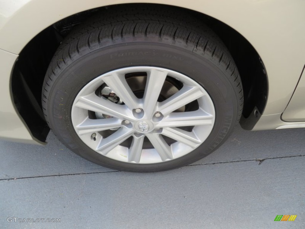 2014 Camry XLE - Champagne Mica / Ivory photo #12