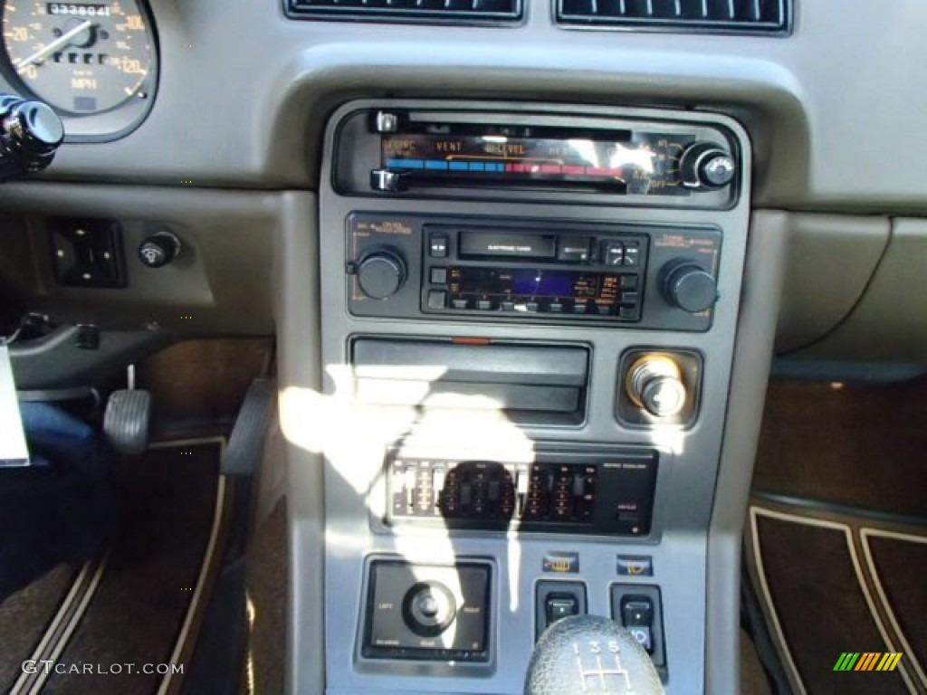1983 Mazda RX-7 Coupe Controls Photo #86876901