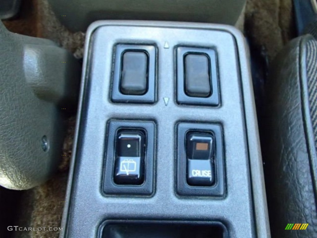 1983 Mazda RX-7 Coupe Controls Photo #86876939