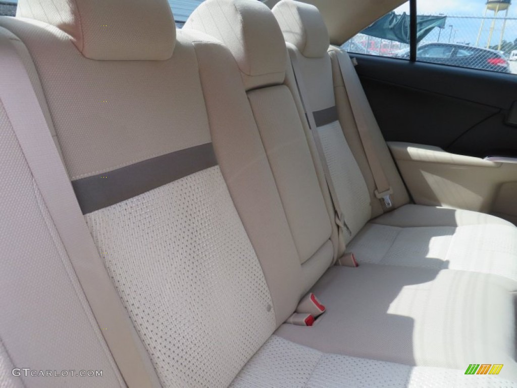 2014 Camry XLE - Champagne Mica / Ivory photo #22