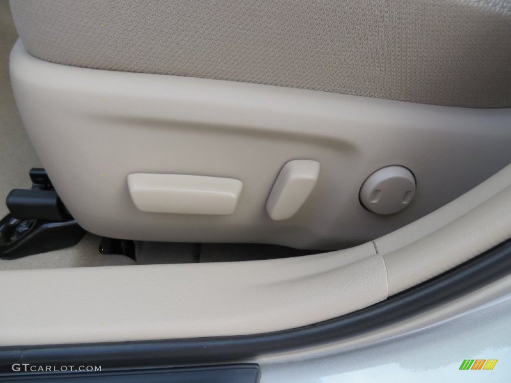 2014 Camry XLE - Champagne Mica / Ivory photo #29