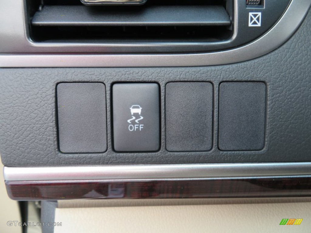2014 Camry XLE - Champagne Mica / Ivory photo #36