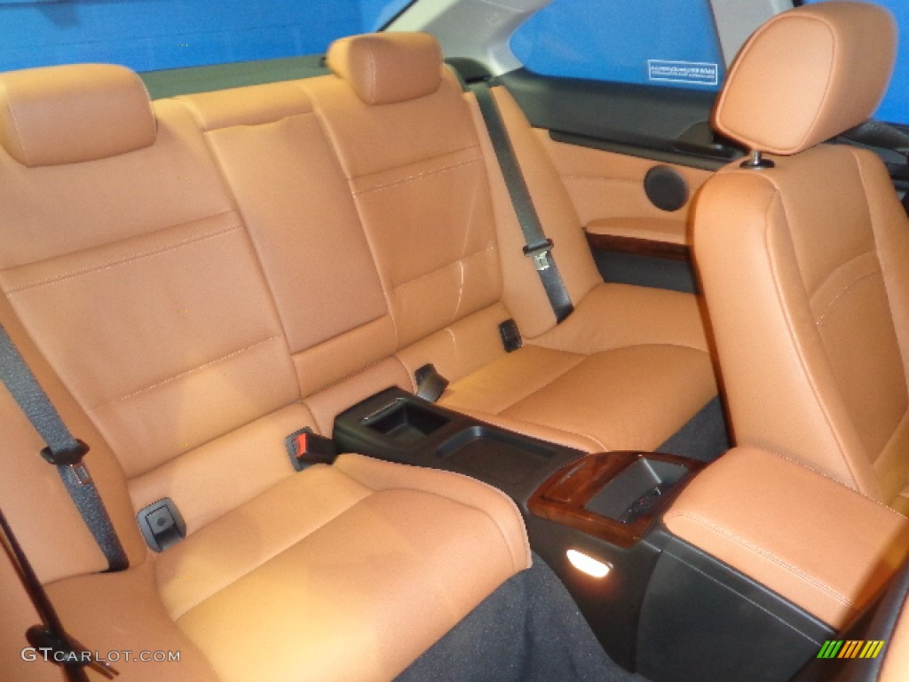2013 BMW 3 Series 328i xDrive Coupe Rear Seat Photo #86877846