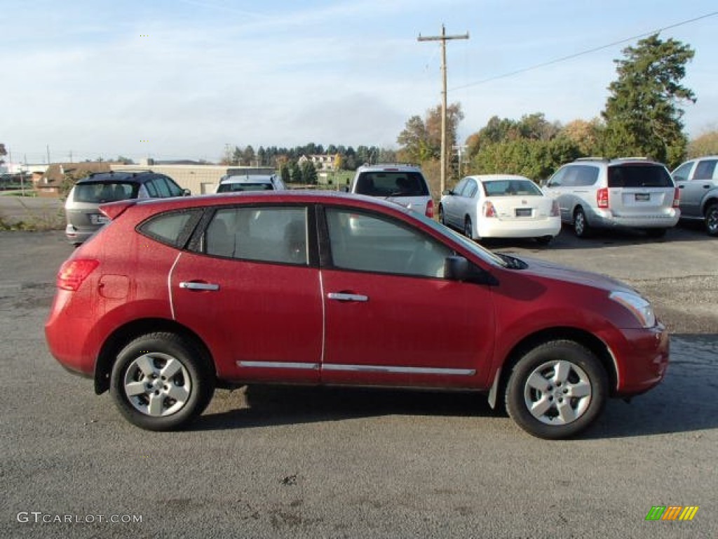 2011 Rogue S AWD - Cayenne Red / Black photo #5