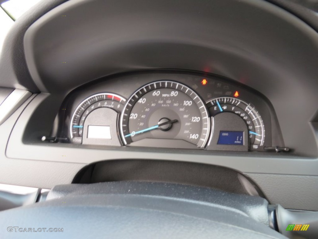2014 Camry XLE - Champagne Mica / Ivory photo #73