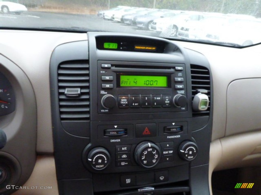 2008 Sedona LX - Claret Red Metallic / Beige photo #19