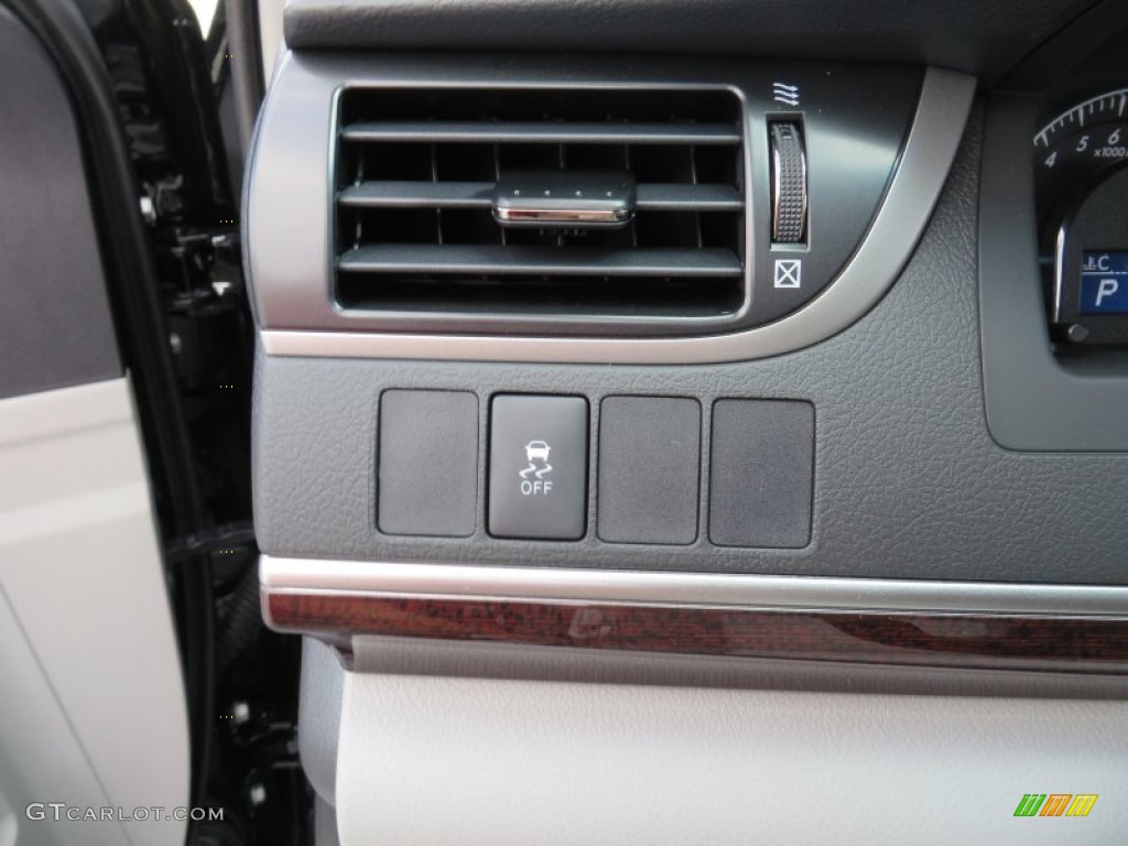 2014 Camry XLE - Attitude Black Metallic / Ash photo #35