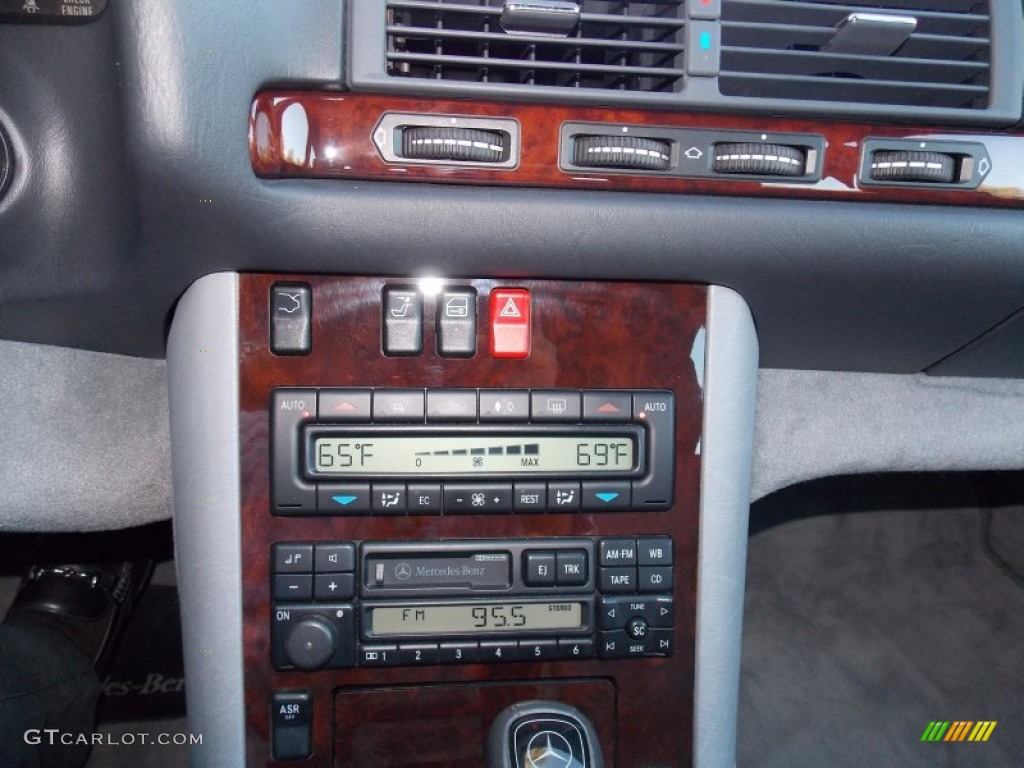 1997 Mercedes-Benz S 420 Sedan Controls Photos