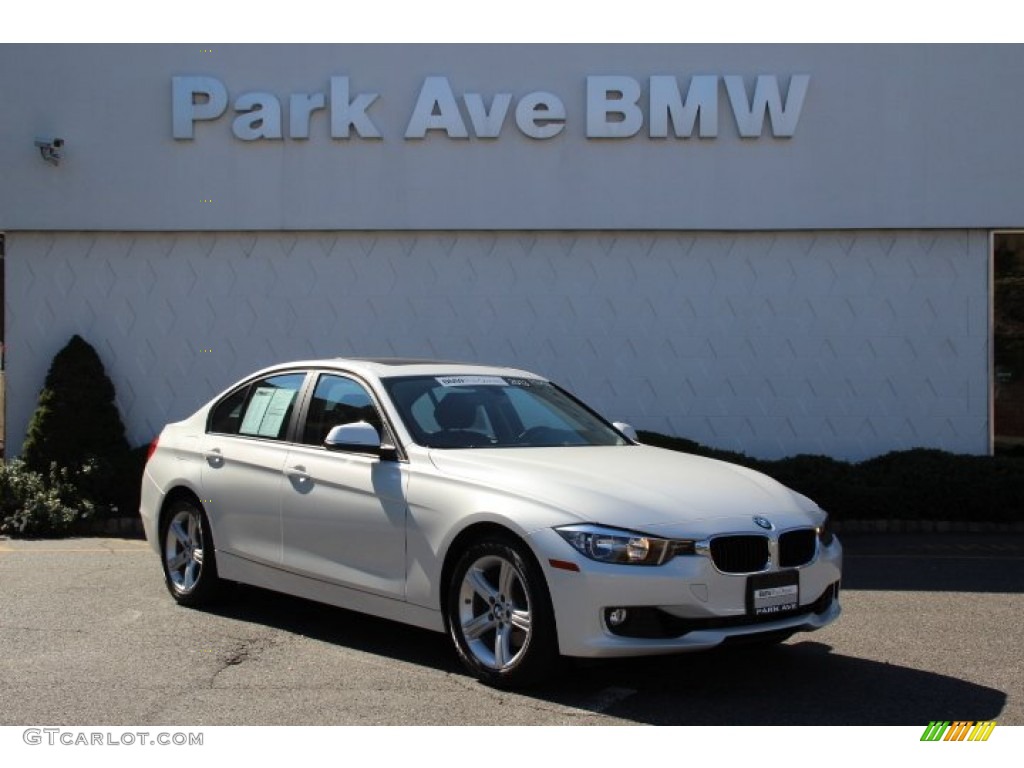 2013 3 Series 328i xDrive Sedan - Mineral White Metallic / Black photo #1