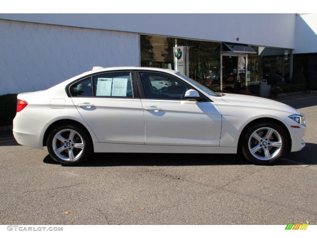 2013 3 Series 328i xDrive Sedan - Mineral White Metallic / Black photo #2