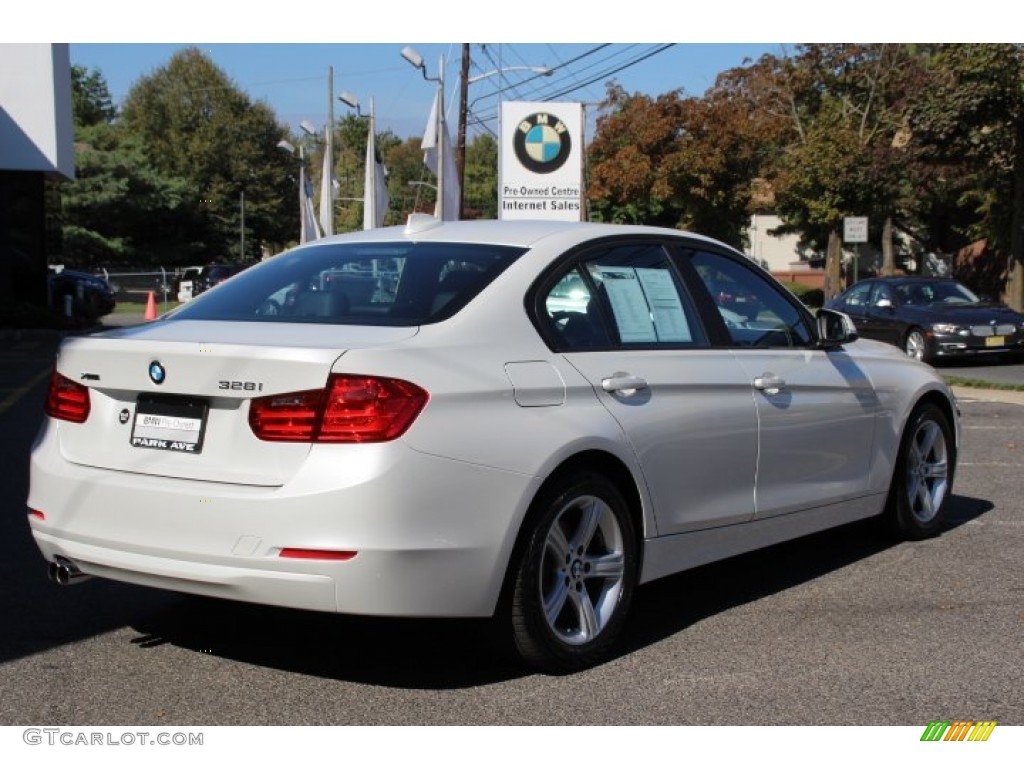 2013 3 Series 328i xDrive Sedan - Mineral White Metallic / Black photo #3