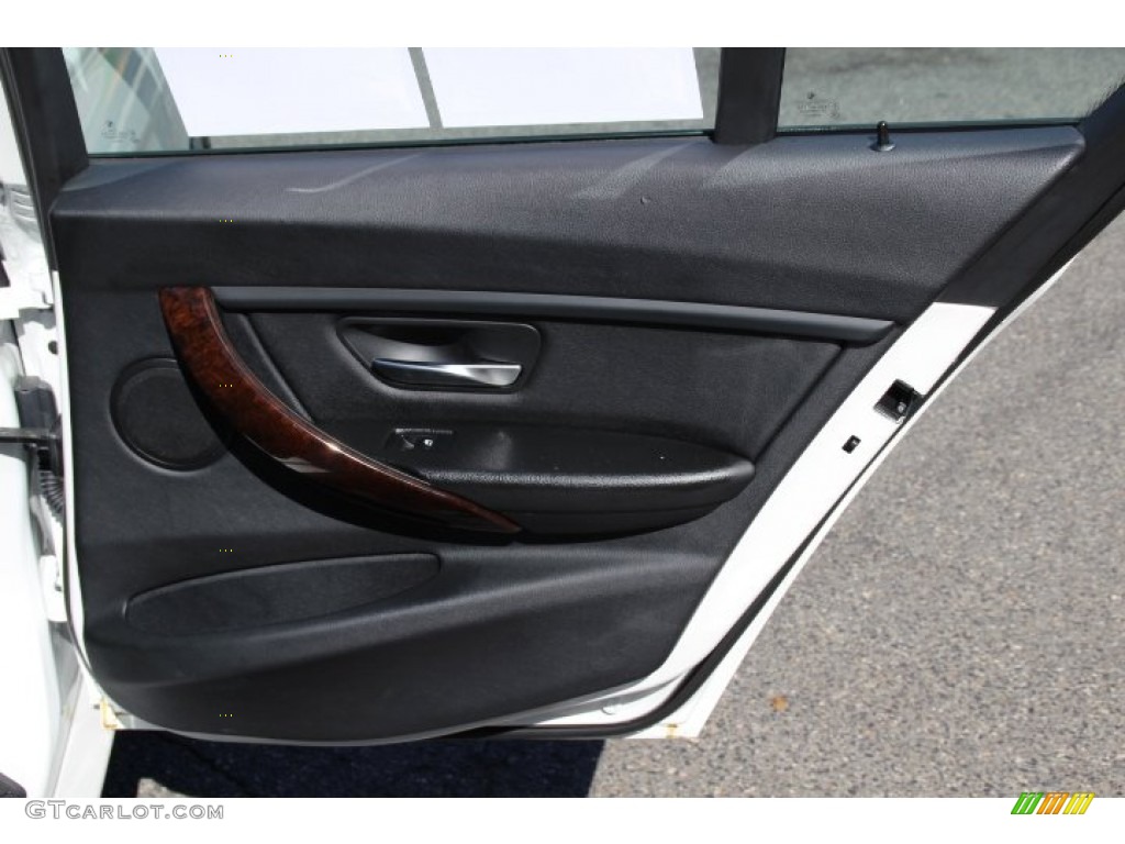 2013 3 Series 328i xDrive Sedan - Mineral White Metallic / Black photo #23