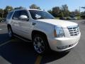 White Diamond - Escalade Luxury AWD Photo No. 3