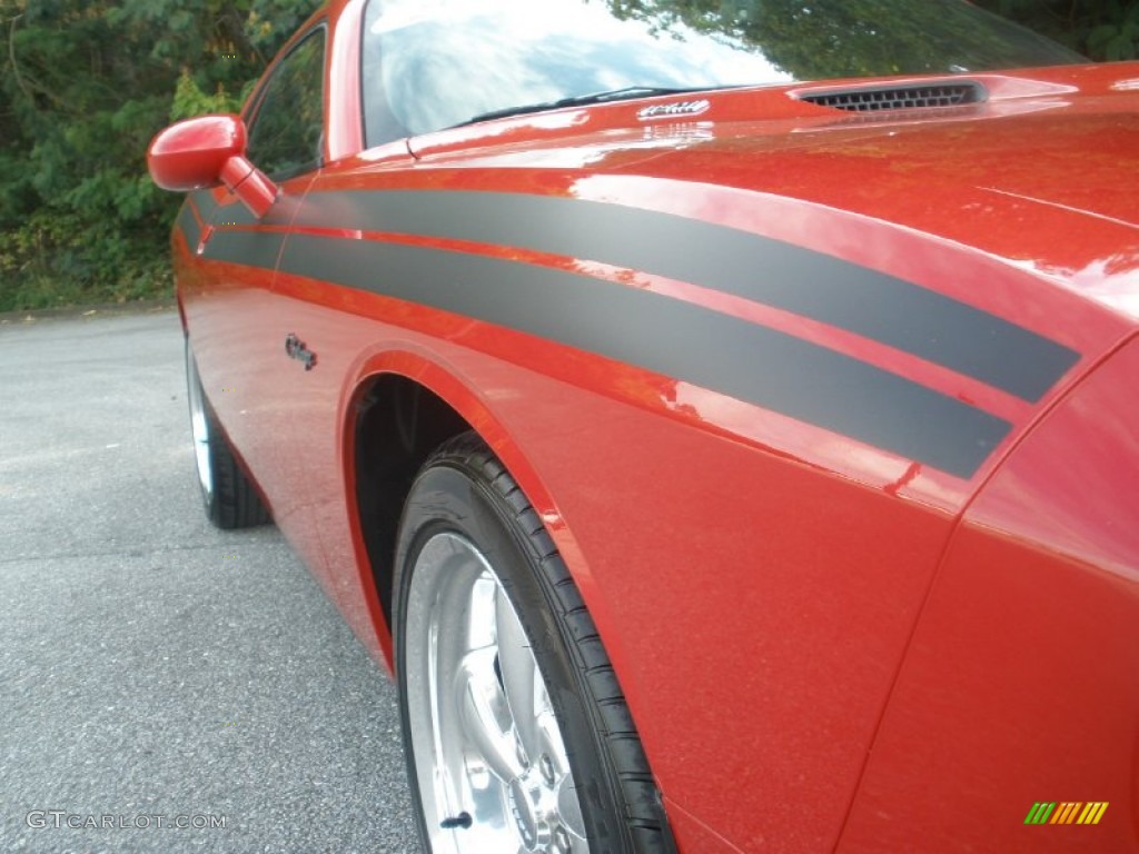 2012 Challenger R/T Classic - Redline 3 Coat Pearl / Dark Slate Gray photo #22