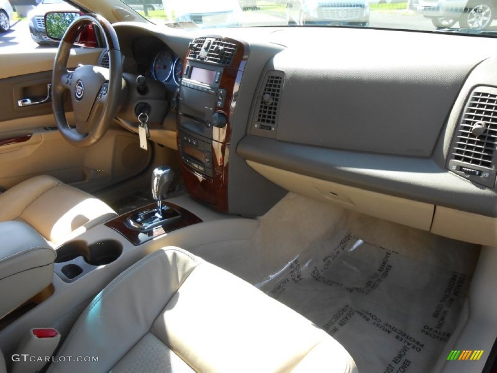 2007 CTS Sport Sedan - Infrared / Cashmere photo #12