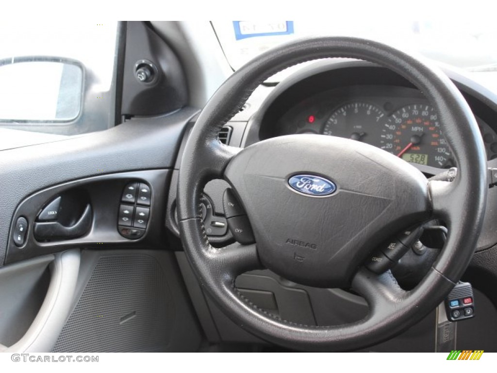 2007 Ford Focus ZX5 SE Hatchback Steering Wheel Photos