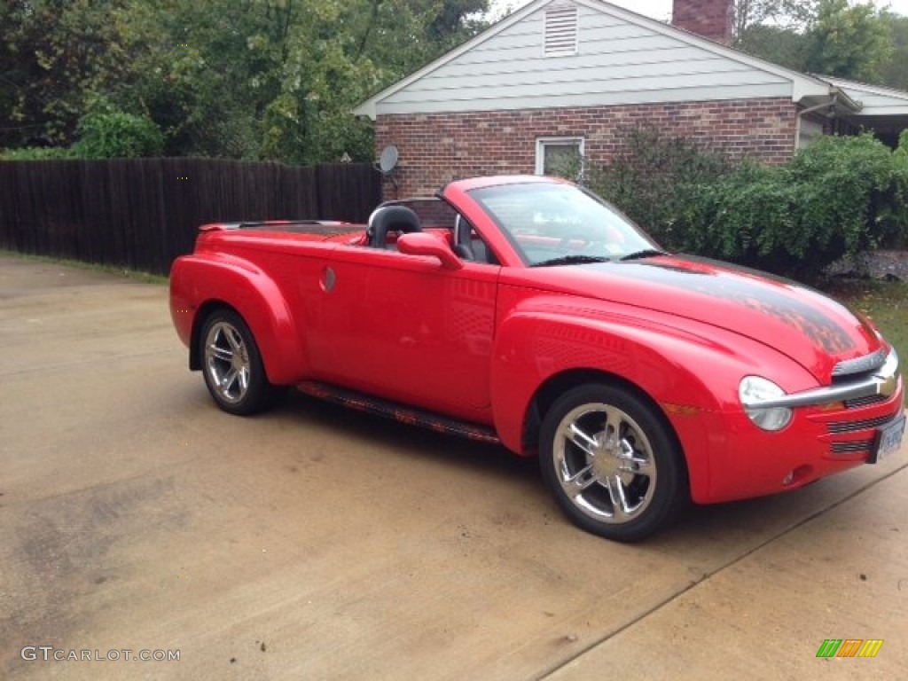 2005 SSR  - Redline Red / Ebony Black photo #1