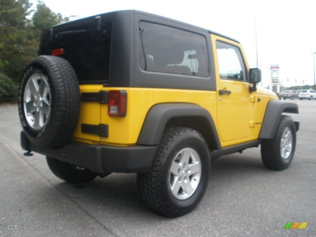 2011 Wrangler Rubicon 4x4 - Detonator Yellow / Black photo #7