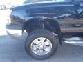 2005 Black Chevrolet Avalanche Z71 4x4  photo #9